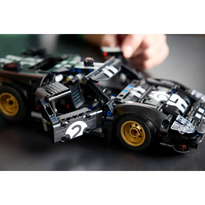 LEGO TECHNIC 42223 Състезателна кола Ford GT40 MKII от 1966