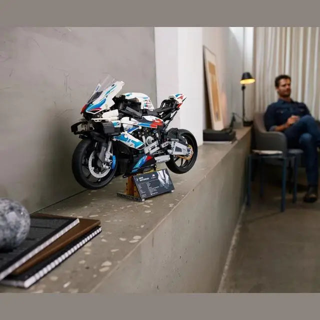 LEGO Technic - BMW M 1000 RR - 42130