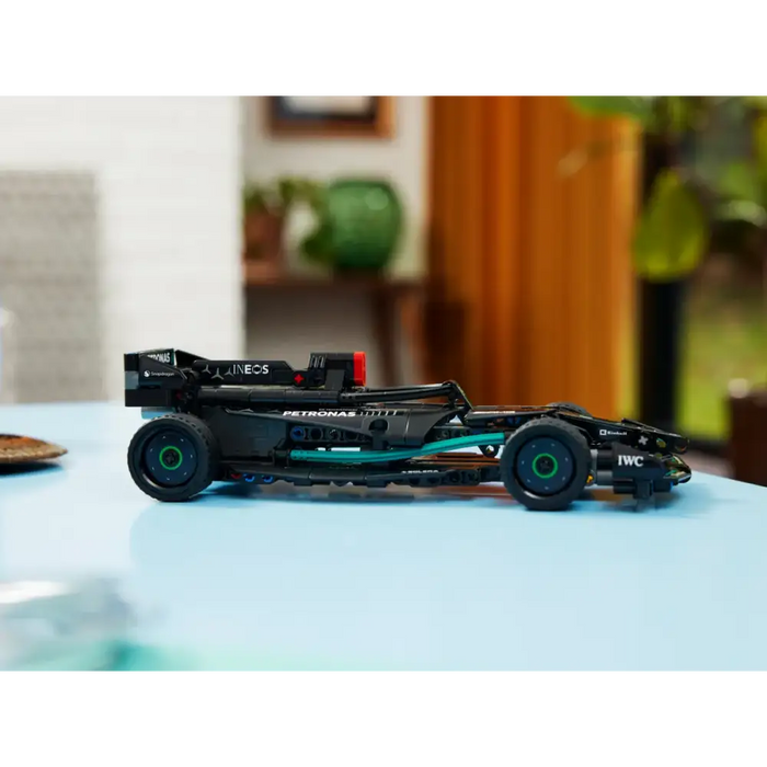 LEGO Technic - Mercedes-AMG F1 W14 E Performance Pull-Back