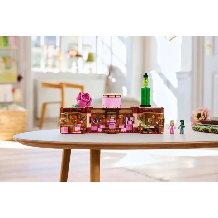 LEGO WICKED 75683 Glinda & Elphaba’s Dormitory