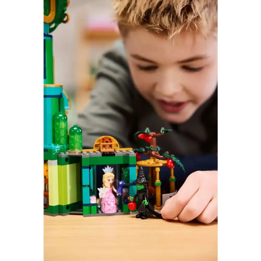 LEGO WICKED 75684 Welcome to Emerald City