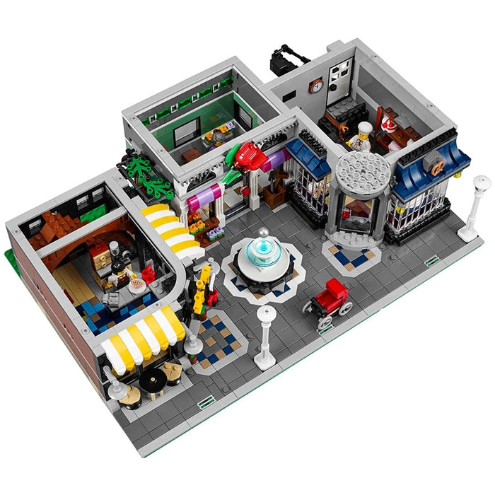 LEGO CREATOR EXPERT 10255 Площад за срещи