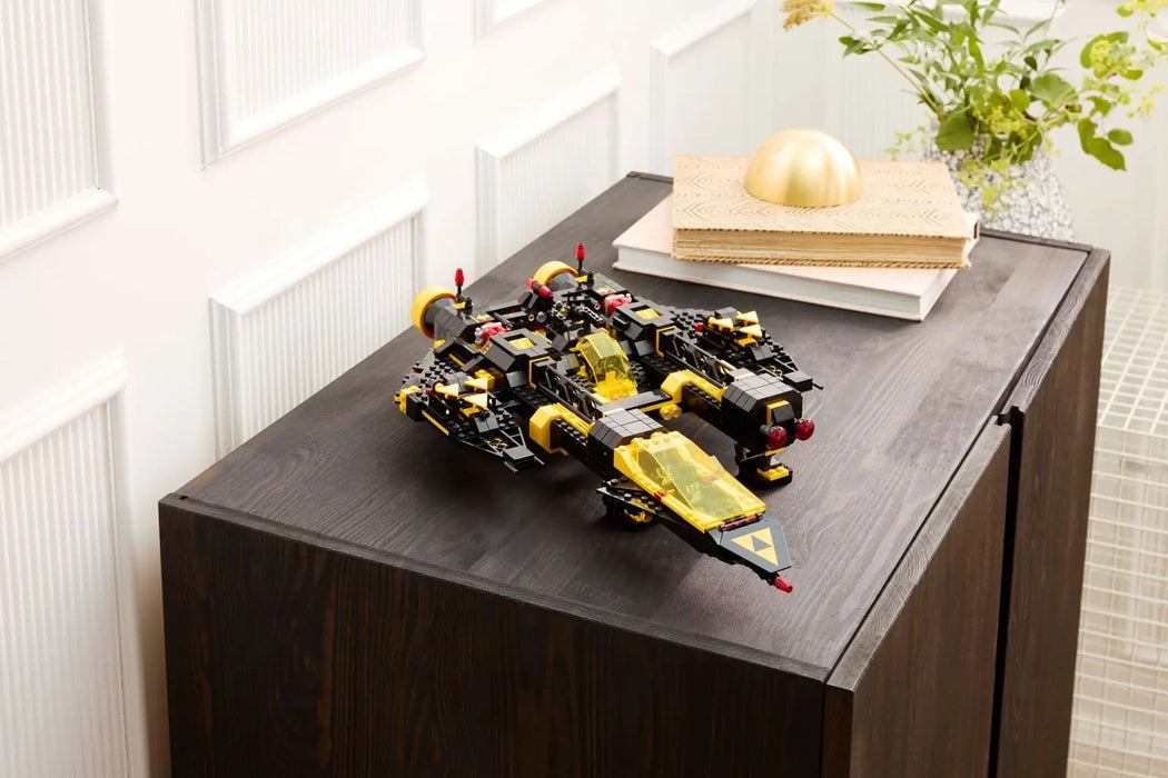 LEGO ICONS 10355 Ренегат на Блектрон