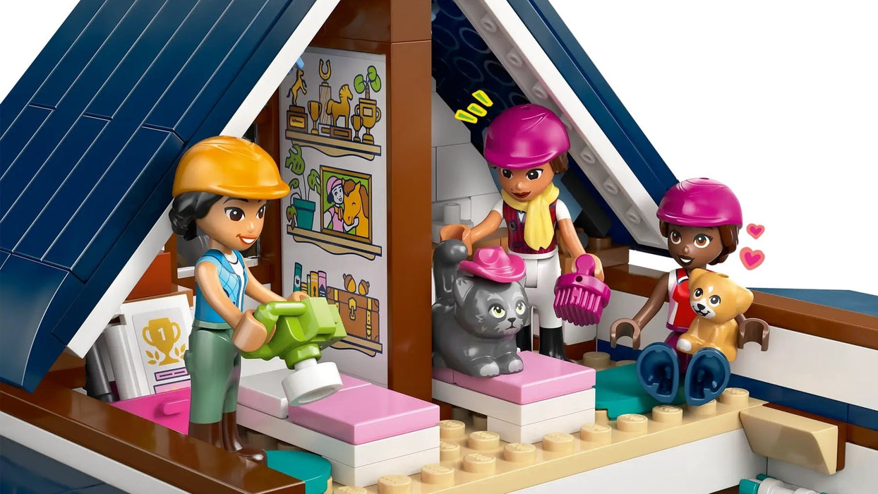 LEGO FRIENDS 42688 Конюшня и академия за езда