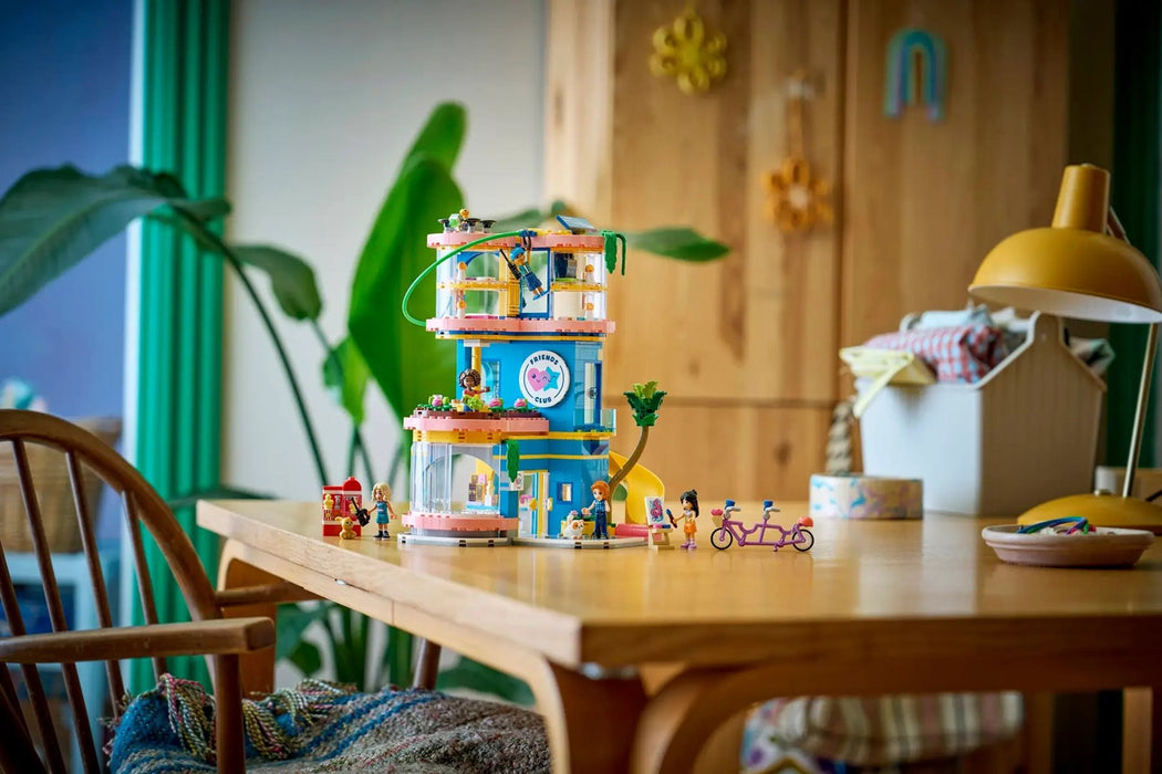 LEGO FRIENDS 42689 Клубна къща на приятелите от Хартлейк Сити