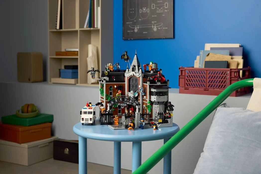 LEGO BATMAN 76300 Убежище Аркъм