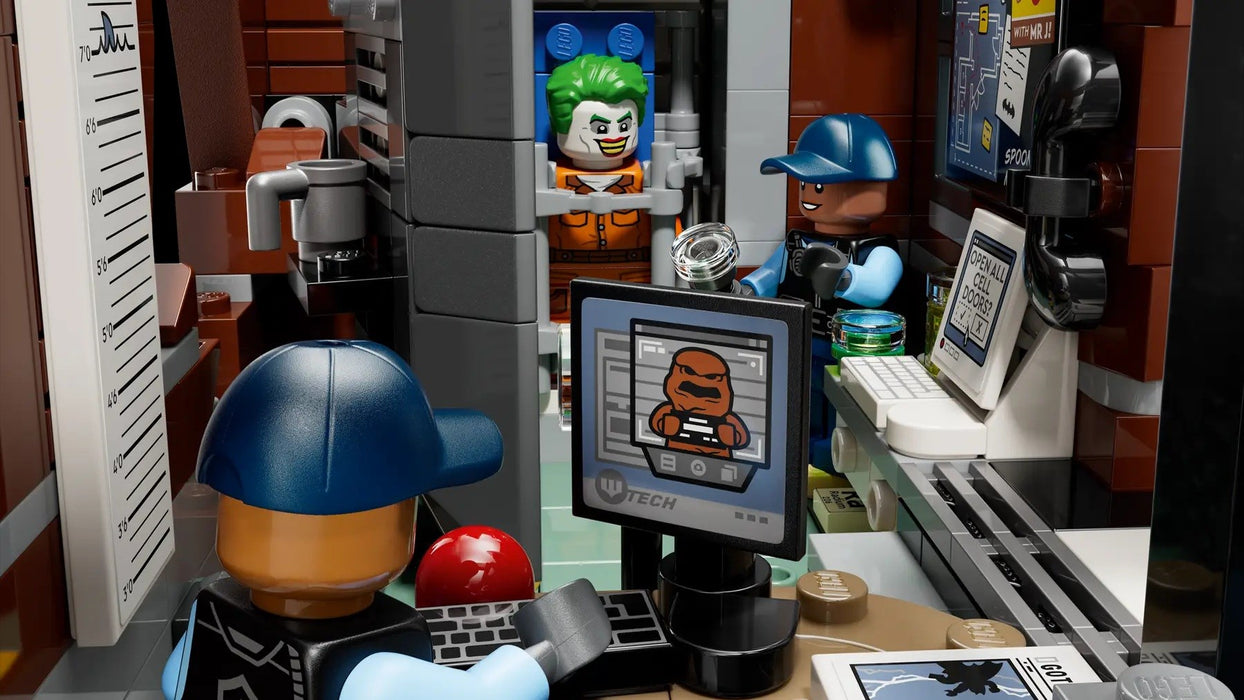 LEGO BATMAN 76300 Убежище Аркъм