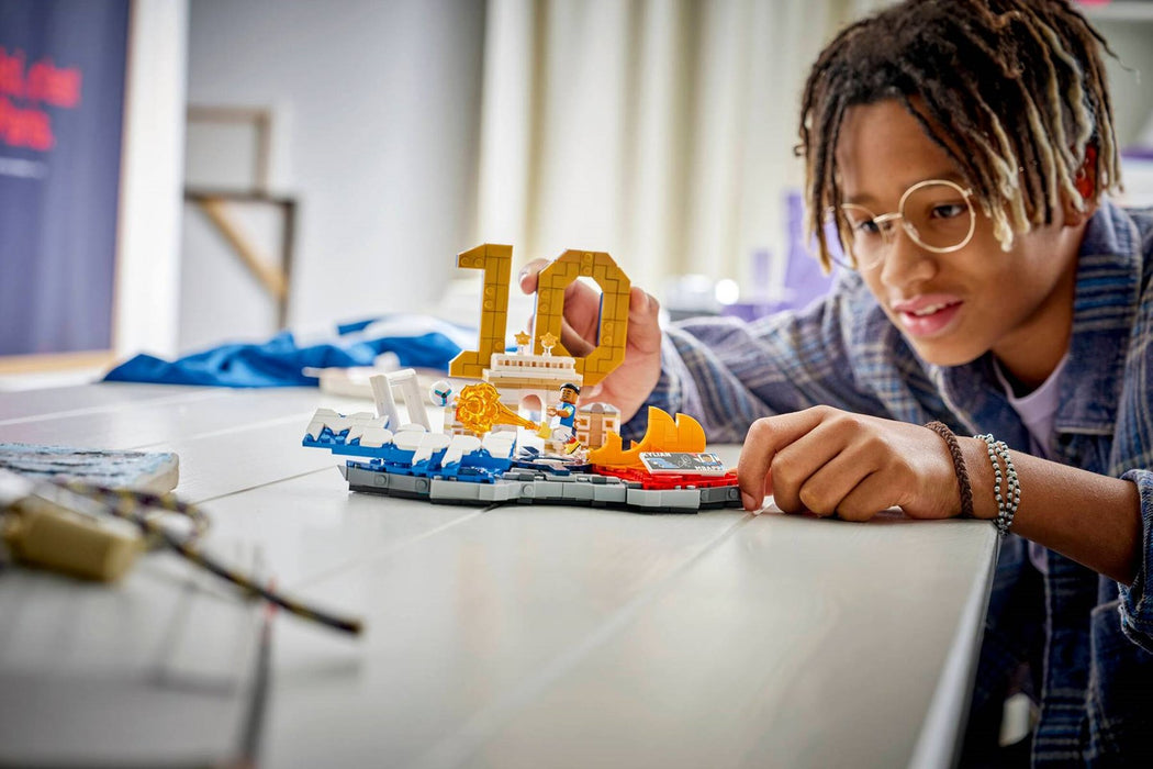 LEGO EDITIONS 43013 Kylian Mbappé - Футболни акценти