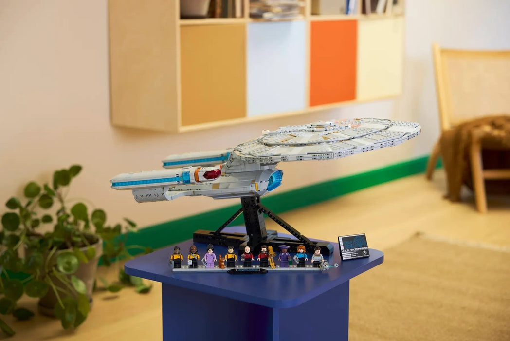 LEGO ICONS 10356 Стар Трек: USS Ентърпрайз NCC-1701-D