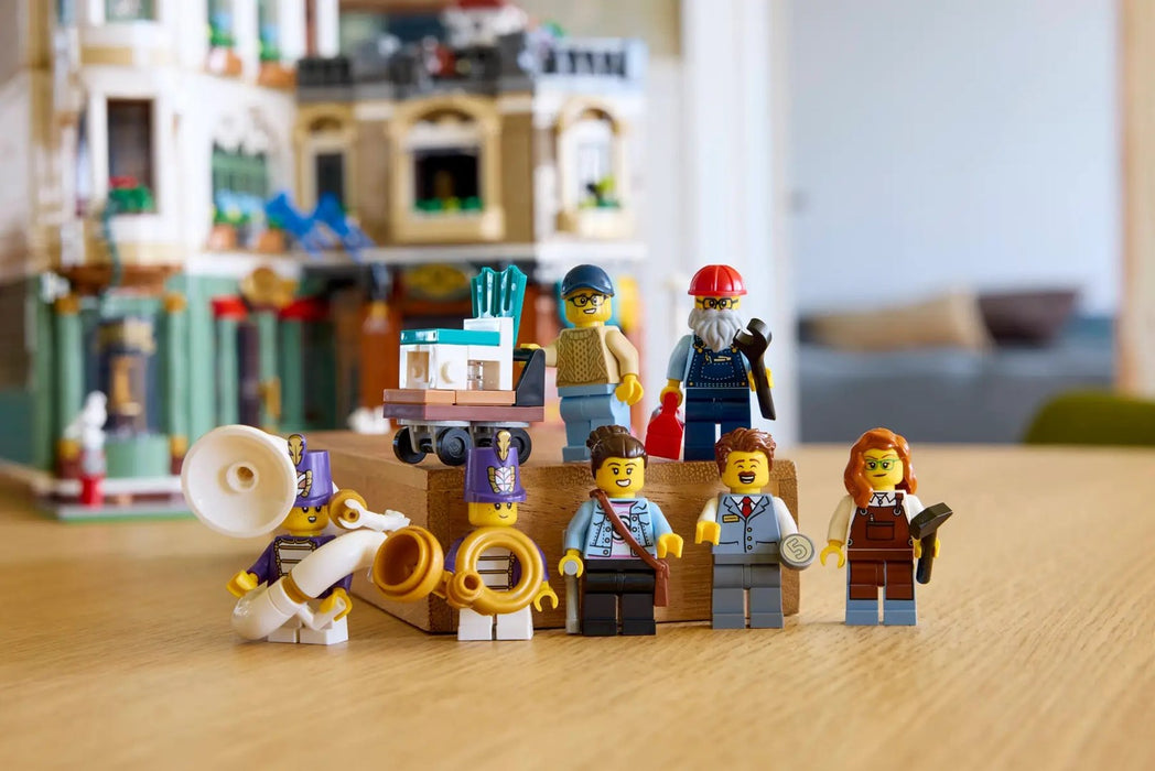 LEGO ICONS 11371 Търговска улица