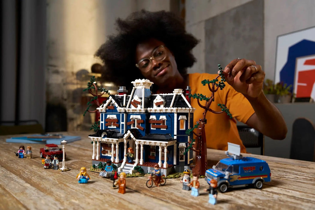 LEGO ICONS 11370 Stranger Things: Къщата на Крийл