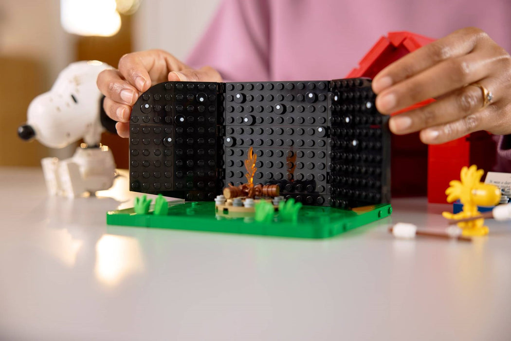 LEGO IDEAS 21368 Фъстъци: Кучешката къщичка на Снупи