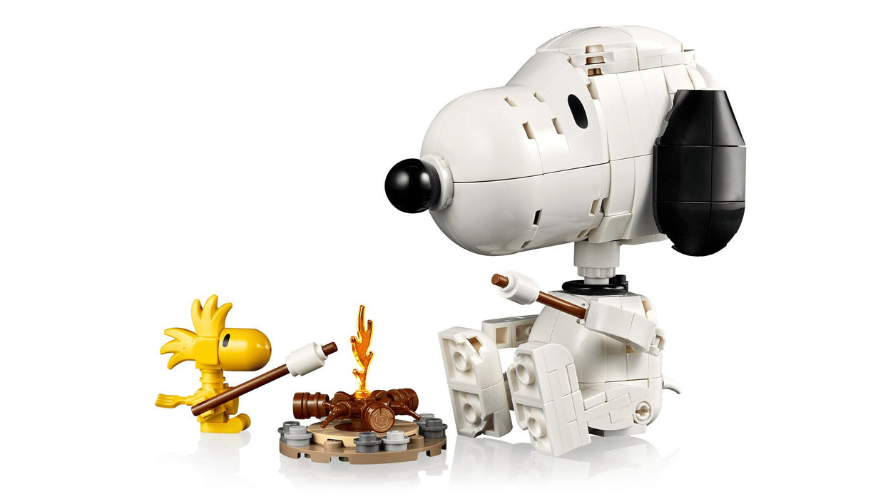 LEGO IDEAS 21368 Фъстъци: Кучешката къщичка на Снупи