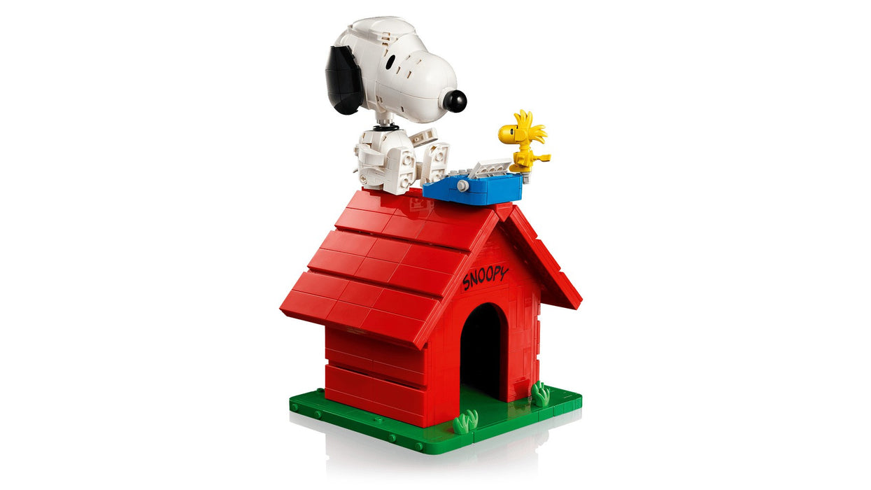 LEGO IDEAS 21368 Фъстъци: Кучешката къщичка на Снупи