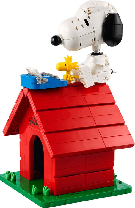 LEGO IDEAS 21368 Фъстъци: Кучешката къщичка на Снупи