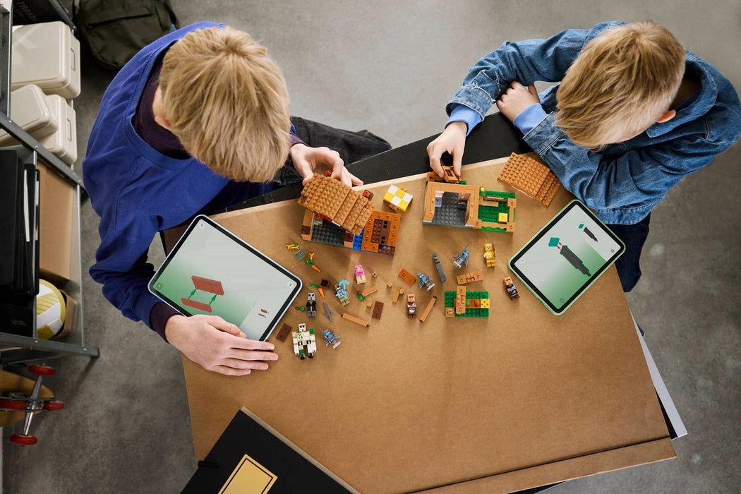 LEGO MINECRAFT 21596 Атака на село Евокър