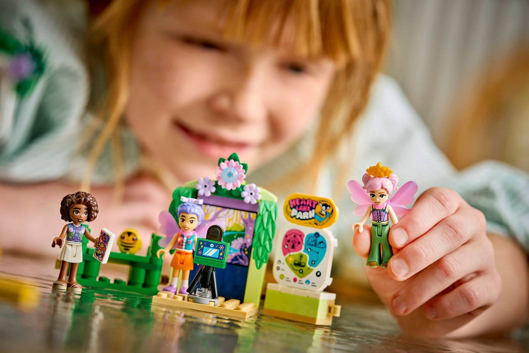 LEGO FRIENDS 42702 - Въртящо се цвете и фея - Въртележка с чаена чаша