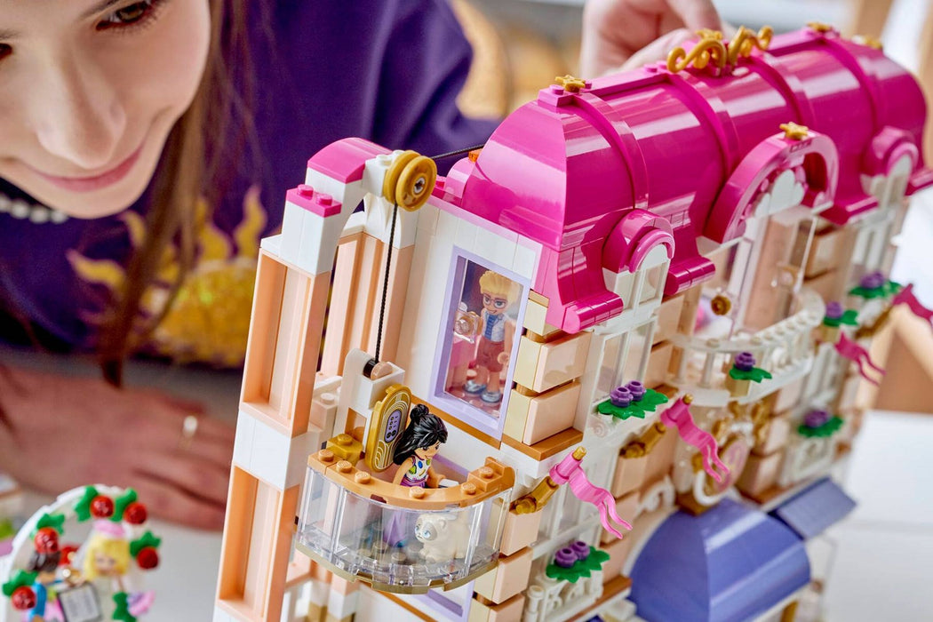 LEGO FRIENDS 42704 Гранд хотел Хартлейк Сити