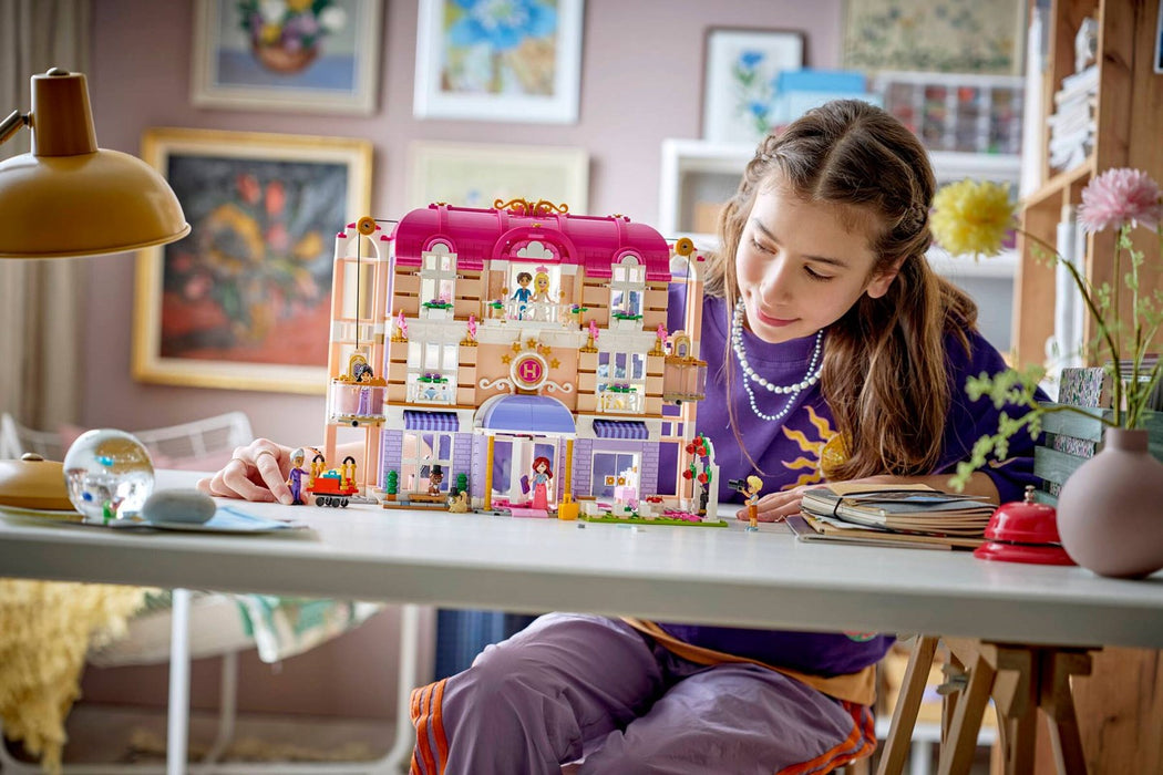 LEGO FRIENDS 42704 Гранд хотел Хартлейк Сити