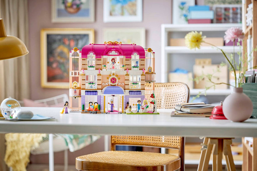 LEGO FRIENDS 42704 Гранд хотел Хартлейк Сити