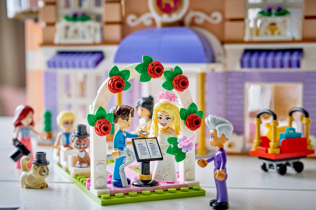 LEGO FRIENDS 42704 Гранд хотел Хартлейк Сити