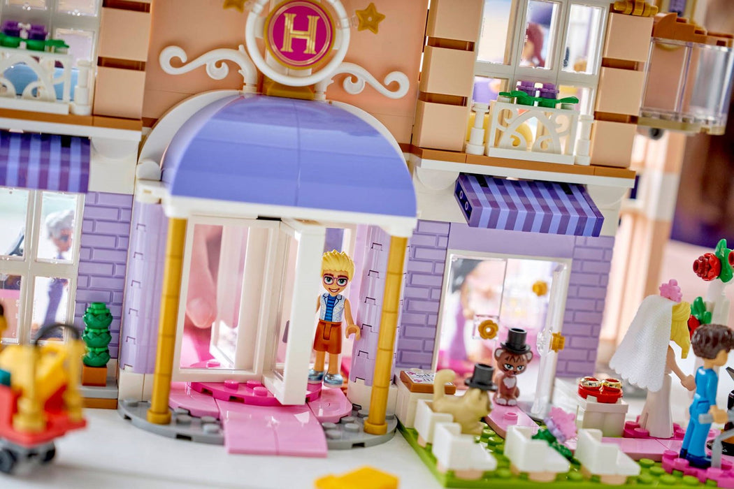LEGO FRIENDS 42704 Гранд хотел Хартлейк Сити