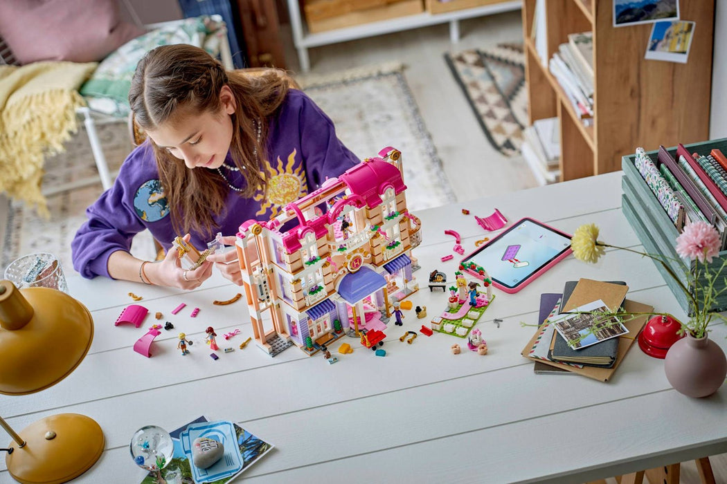 LEGO FRIENDS 42704 Гранд хотел Хартлейк Сити