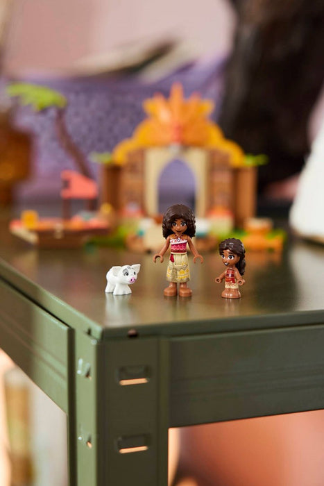LEGO DISNEY 43282 Селска къща и лодка