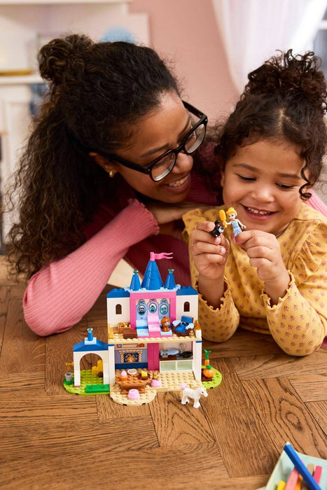 LEGO DISNEY 43283 Замъкът на Пепеляшка - Приятели на животните