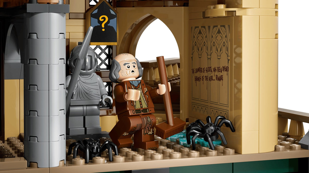 LEGO Хари Потър 76473 - Замък Хогуорт: Wschodnie Skrzydło
