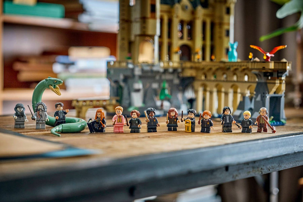 LEGO Хари Потър 76473 - Замък Хогуорт: Wschodnie Skrzydło