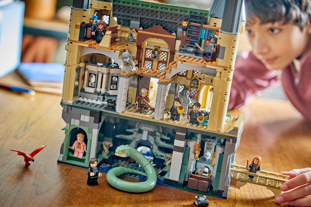 LEGO Хари Потър 76473 - Замък Хогуорт: Wschodnie Skrzydło
