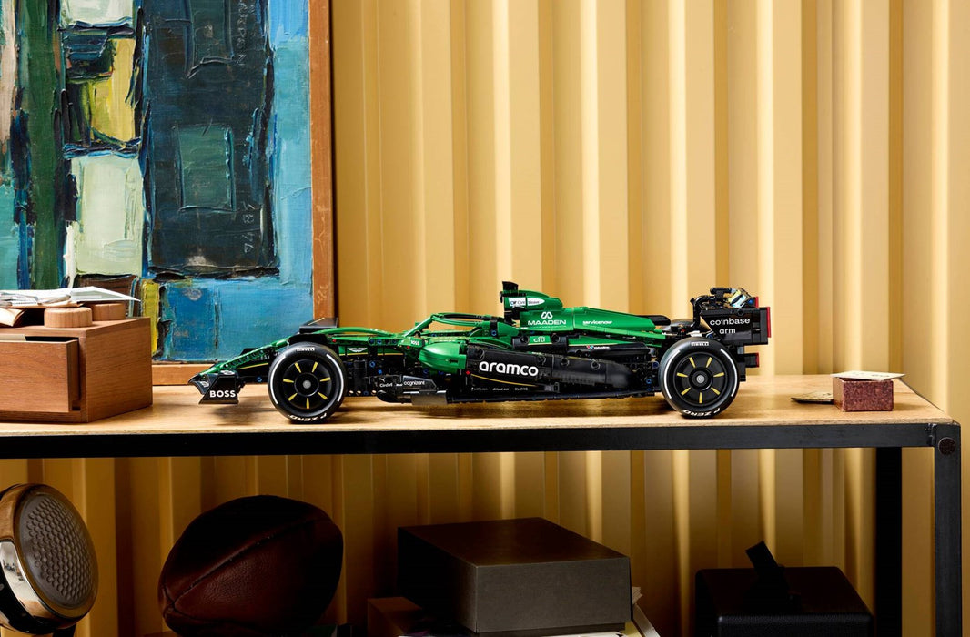 LEGO TECHNIC 42240 Астън Мартин Арамко AMR25 F1