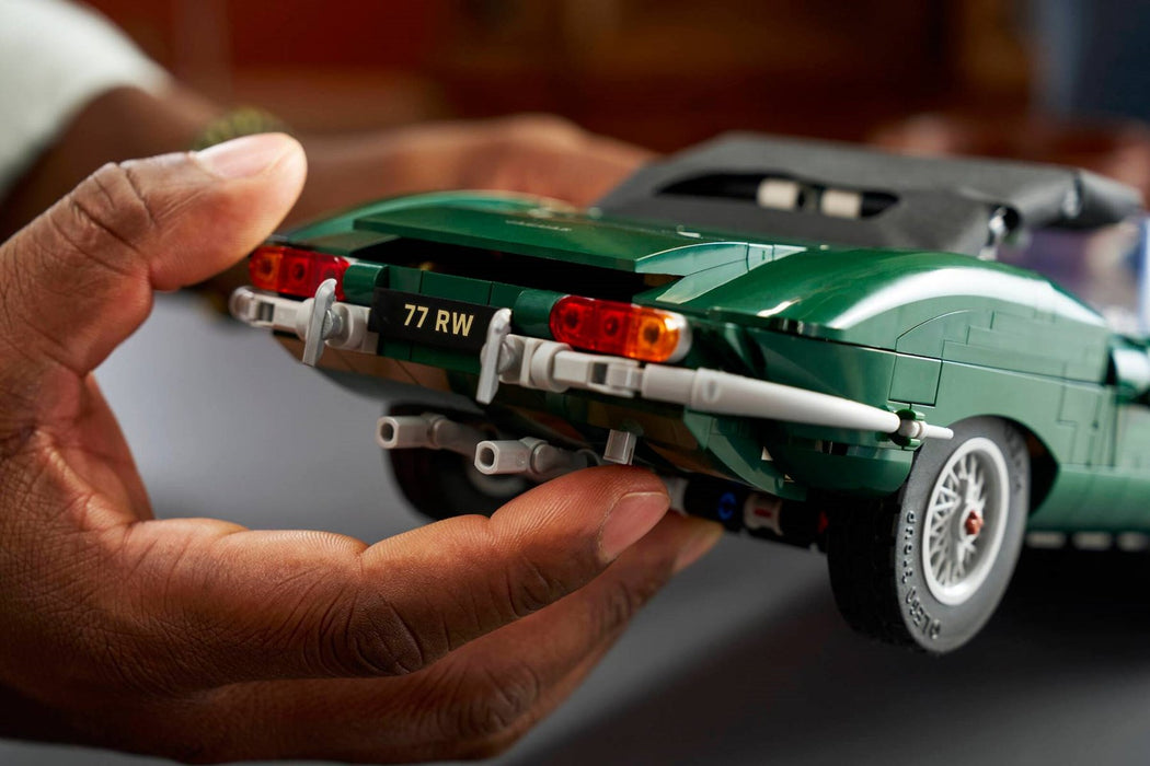LEGO ICONS 11381 Ягуар E-Type