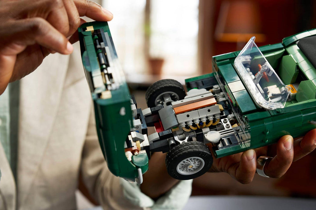 LEGO ICONS 11381 Ягуар E-Type