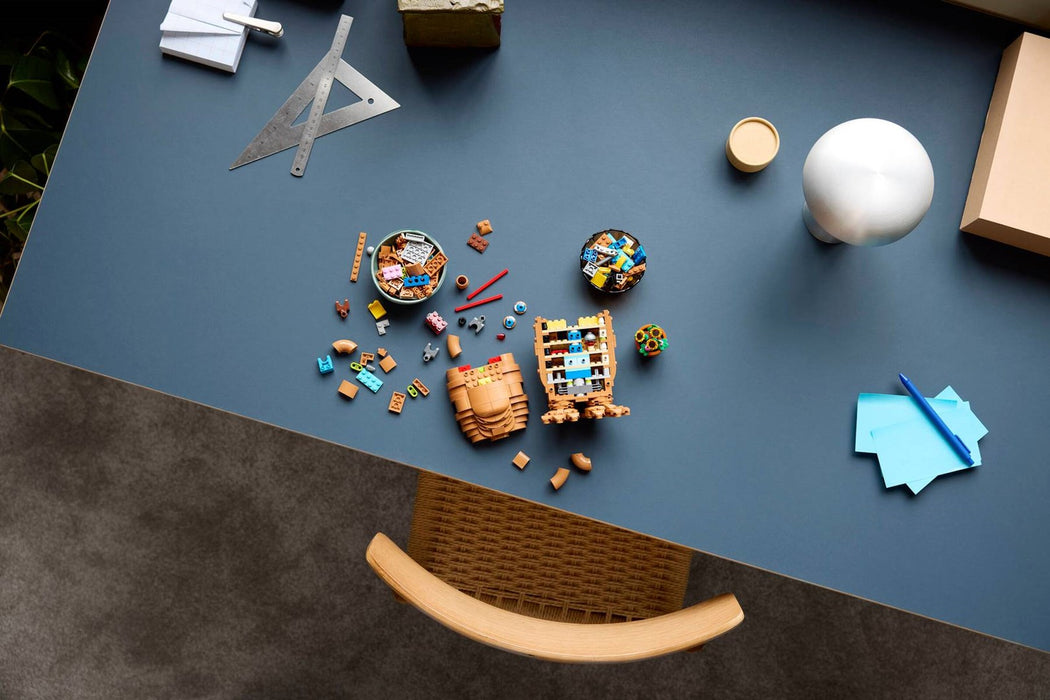 LEGO IDEAS 21370 ET извънземният