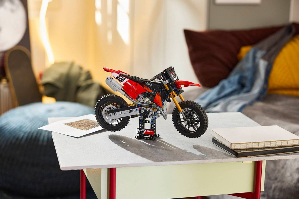 LEGO TECHNIC 42238 Ducati Desmo450 MX Factory