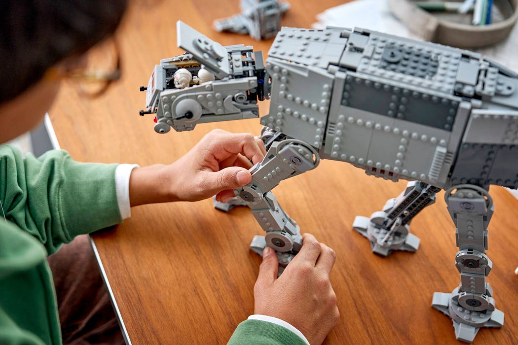 LEGO STAR WARS 75454 Имперски остатък AT-AT с INT-4