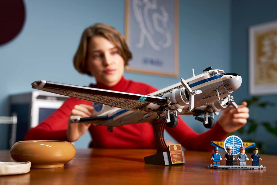 LEGO ICONS 11378 Самолет Douglas DC-3 PAN AM