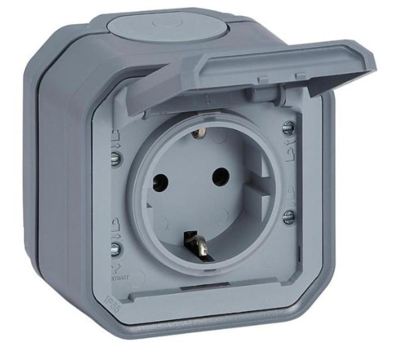 КОНТАКТ 2P+E 16А IP55 СИВ PLEXO NEW