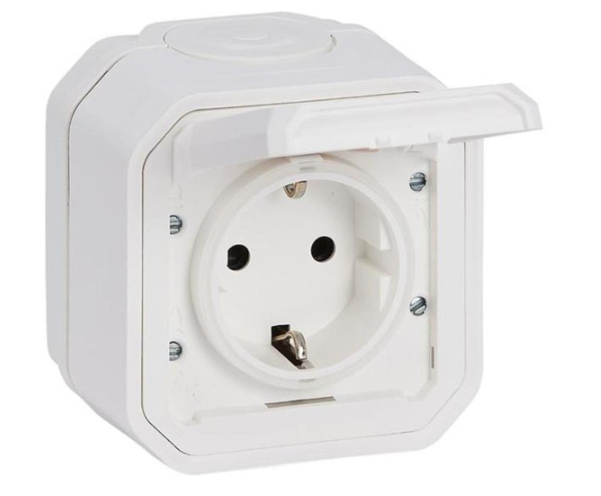 КОНТАКТ 2P+E 16А IP55 БЯЛ PLEXO NEW