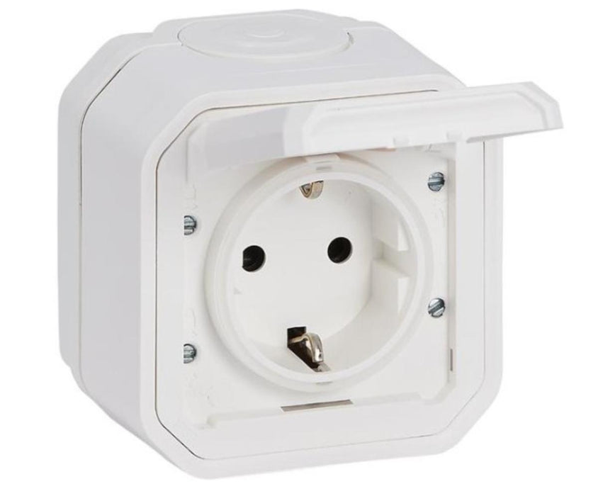 КОНТАКТ 2P+E 16А IP55 БЯЛ PLEXO NEW