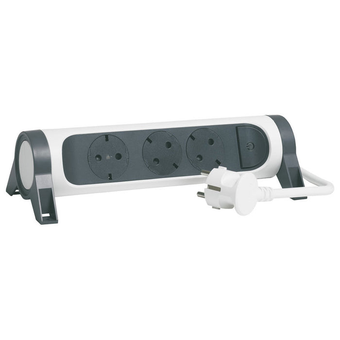РАЗКЛОНИТЕЛ LEGRAND 3 ГНЕЗДА / 1.5М ВЪРТЯЩ 694527