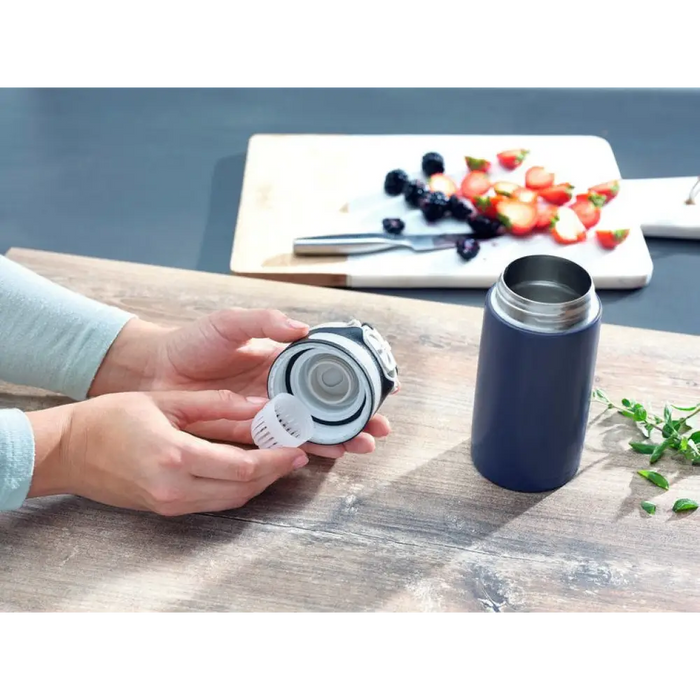 Leifheit 03247 чаша за пътуване 350 ml черно синьо