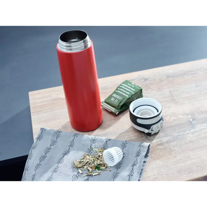 Leifheit 03273 чаша за пътуване 600 ml черна червена