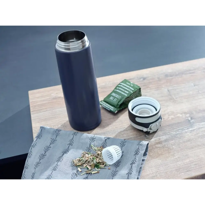 Leifheit 03275 чаша за пътуване 600 мл черна синя