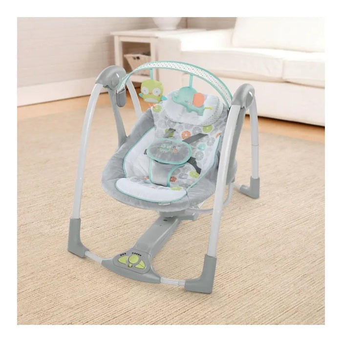 Люлеещ се стол Ingenuity Compact Swing - Hugs & Hoots Бял