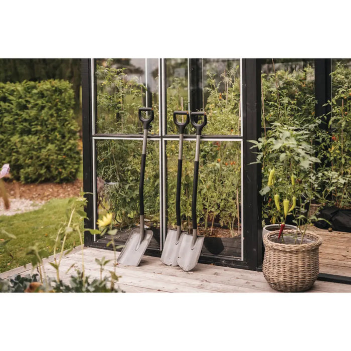 ЛОПАТА С ДРЪЖКА FISKARS FS 1066712