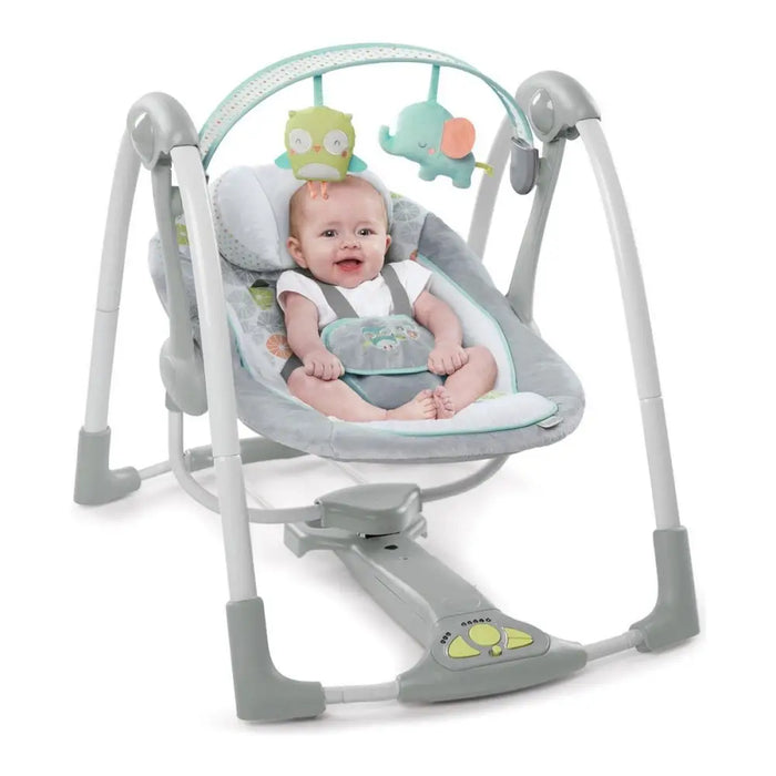 Люлеещ се стол Ingenuity Compact Swing - Hugs & Hoots Бял