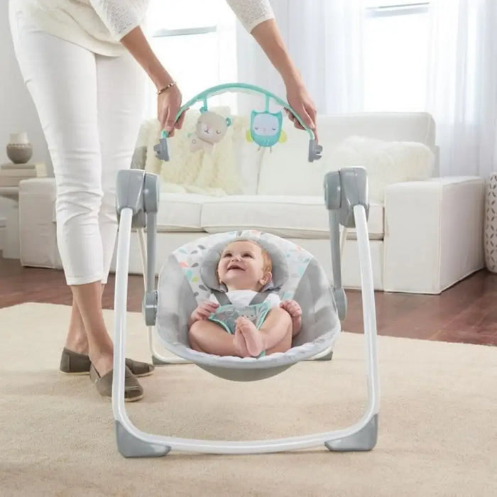 Люлеещ се стол Ingenuity Comfort 2 Go ™ Compact Swing